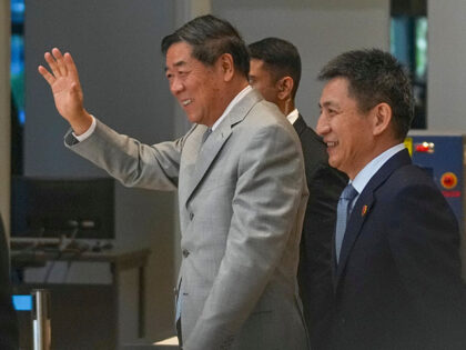 Title: Malaysia ASEAN Image ID: 25298380748485 Article: Chinese Vice Premier He Lifeng, le