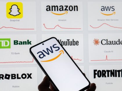 AWS outage paralyzes internet