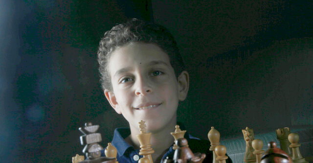VIDEO: Family Mourns Death of Young Chess Grandmaster Naroditsky