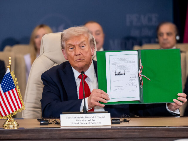 Donald Trump 3 October 2025, Egypt, Sharm El Sheikh: US President Donald Trump makes a statement on the