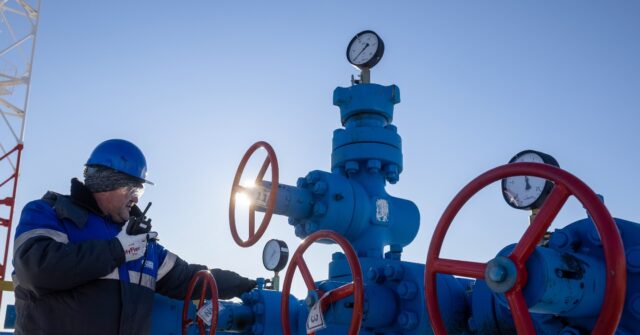 European Union Agrees on Plan to Phase Out Russian Gas by 2028