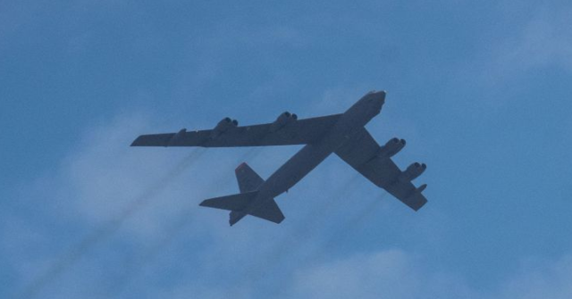 Reports: U.S. Flies B-52 Bombers Off Coast of Venezuela