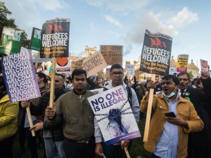 Migrants Taking £10 Billion Per Year in Direct Welfare Benefits in Britain: Report