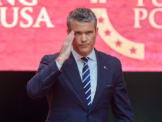 GettyImages-2236625517 GLENDALE, ARIZONA - SEPTEMBER 21: U.S. Secretary of War Pete Hegseth onstage during the me