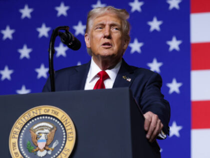 QUANTICO, VIRGINIA - SEPTEMBER 30: U.S. President Donald Trump speaks to senior military l