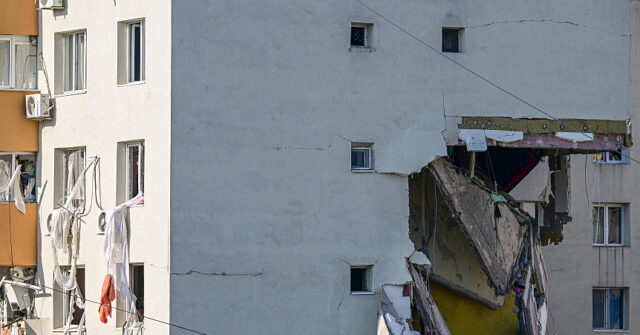 Apartment Blast Kills at Least Three in Bucharest, At Least 13 Injured