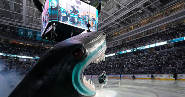 NHL’s San Jose Sharks Apologize for Pro-ICE Message During Hispanic Heritage Night