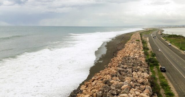 VIDEO: Hurricane Melissa Becomes Cat 4 as Jamaica Braces for Impact