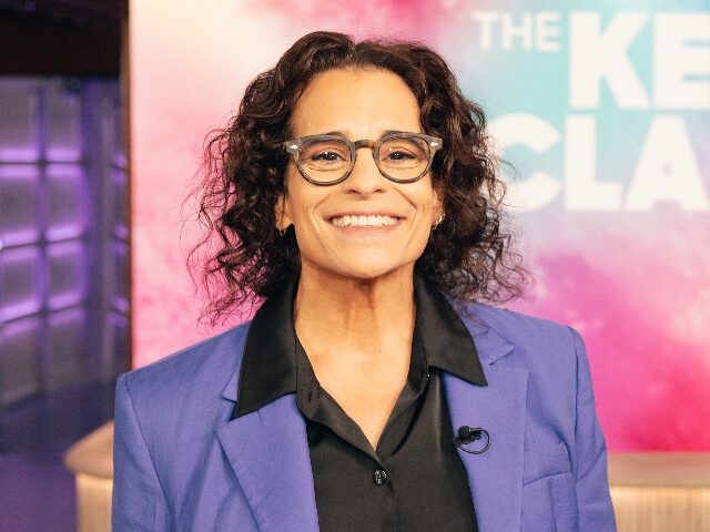 JessicaKirson THE KELLY CLARKSON SHOW -- Episode BP170 -- Pictured: Jessica Kirson -- (Photo by: Weiss E