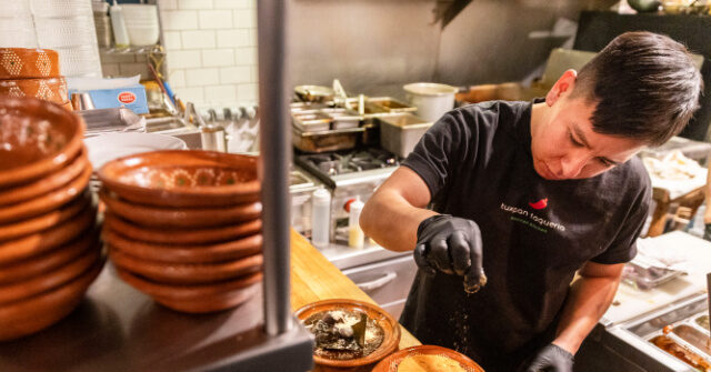 Poll: 4 in 10 Say Illegal Immigrants Who Haven't Committed Crimes Should Be Deported