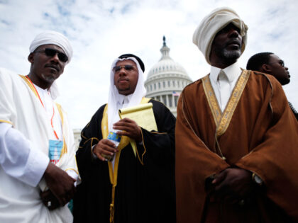 Muslims attend the "Islam on Capitol Hill 2009" event at the West Front Lawn of