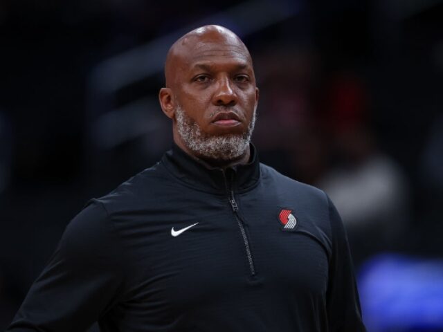 Scott Taetsch_Getty Images (13) WASHINGTON, DC - FEBRUARY 26: Head coach Chauncey Billups of the Portland Trail Blazers lo