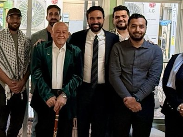 Palestinians in NY with Mamdani (Zohran Mamdani / X)