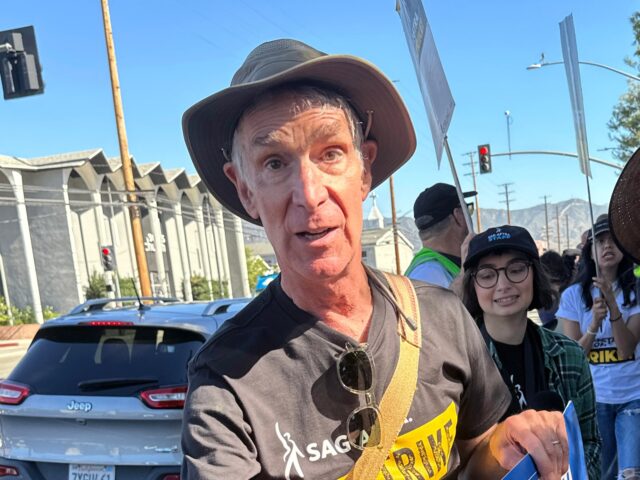 bill nye BURBANK, CALIFORNIA - NOVEMBER 01: Bill Nye joins the picket line outside Walt Disney Stud