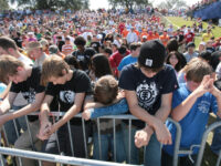 Hundreds Saved, Baptized as 8,000 Students Attend Christian Revival at University of Tennessee