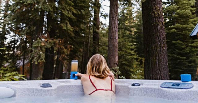 Transportation Secretary Sean Duffy Rips Democrats for Ritzy Fundraiser with ‘Hot Tubs’ While Shutdown Continues