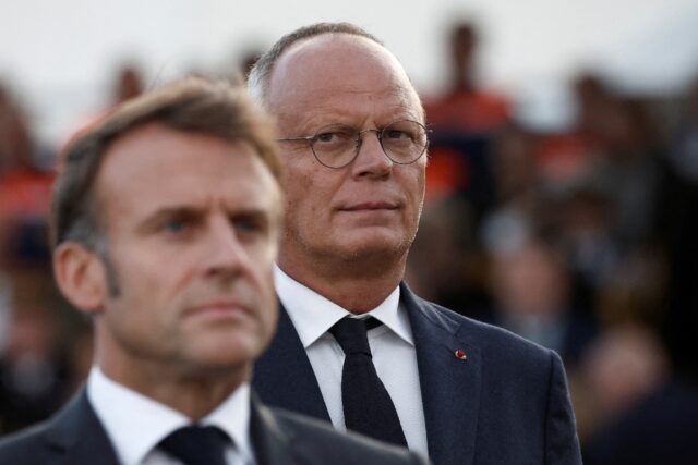 Edouard Philippe urged Macron to step down early