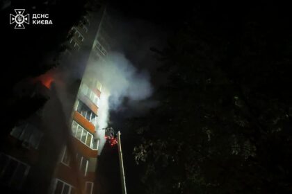 Russian strikes kill six, cut power across Ukraine