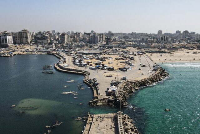 US Presiudent Donald Trump says the truce betweeen Israel and Hamas in Gaza is holding, bu