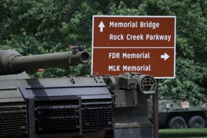 The US faces a widepread postponement of paychecks for the first time in modern history as