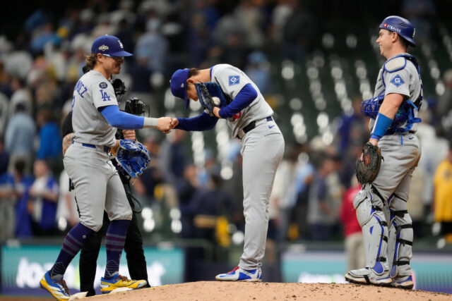 APTOPIX NLCS Dodgers Brewers Baseball The Associated Press