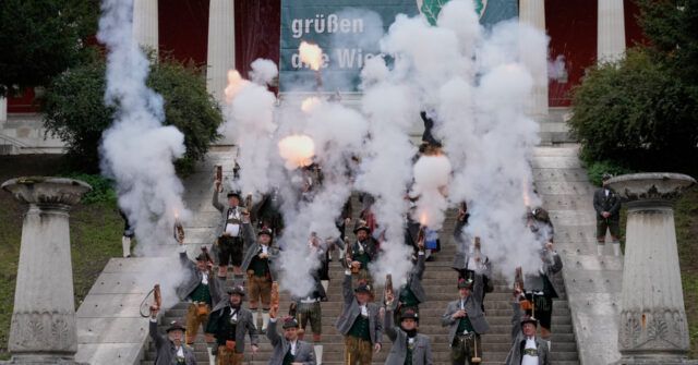 Munich Oktoberfest 2025 Ends with Financial Loss After Bomb Scare Closure