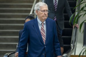 Ex-Marine Amy McGrath announces bid for Mitch McConnell's Senate seat