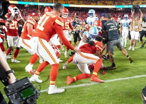 Lions' Branch punches Chiefs' Smith-Schuster, triggers postgame fight
