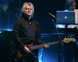 Moody Blues bassist, singer, songwriter John Lodge dead at 82