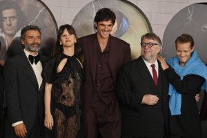 Oscar Isaac, Jacob Elordi celebrate 'Frankenstein' at LA premiere