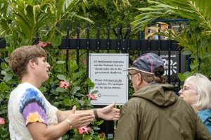 Smithsonian closes museums, zoo amid government shutdown