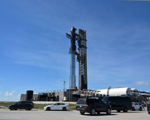 SpaceX hours away from scheduled Starship test flight in Texas