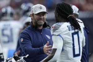 Tennessee Titans fire coach Brian Callahan after 1-5 start