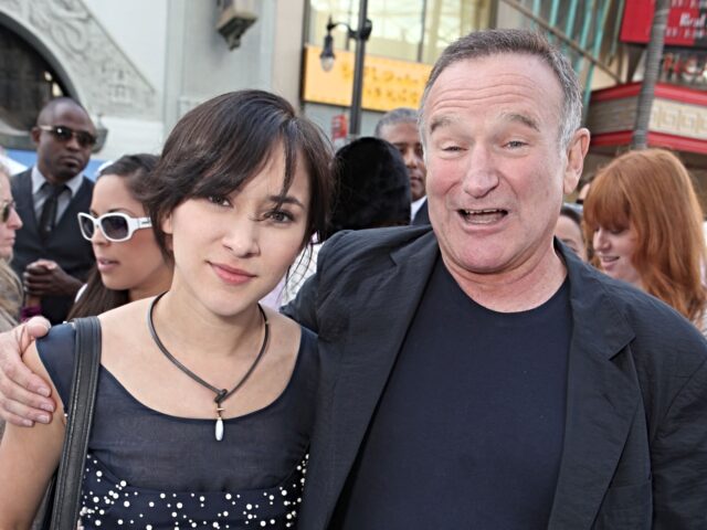 HOLLYWOOD, CA - NOVEMBER 13: Zelda Williams and Robin Williams attend Warner Bros. World P