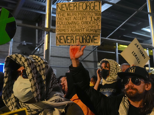 Pro-Palestinian Activists Besiege NYC Synagogue: ‘Mamdani Era Has Already Begun’