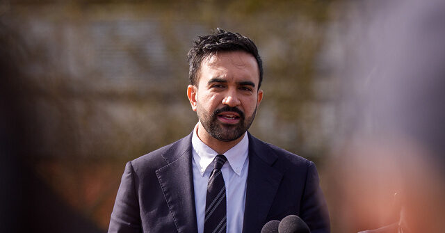 Trump Warns Socialist Mamdani Off to 'Bad Start' After Challenging Him