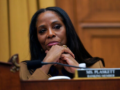 Title: Congress Oversight Image ID: 23040714410452 Article: Del. Stacey Plaskett, D-Virgin