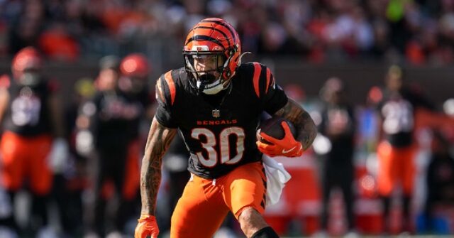 VIDEO: Bengals Running Back Chase Brown Rips His Defense After Historic Collapse Against Bears