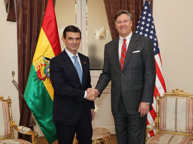 Rodrigo Paz, Christopher Landau