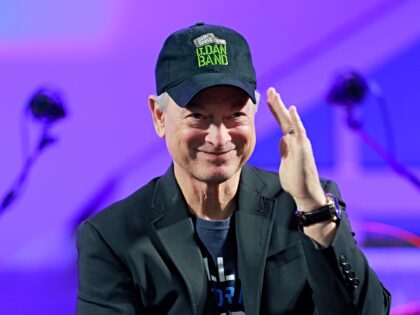 FRANKLIN, TENNESSEE - NOVEMBER 02: Gary Sinise attends the Scott Hamilton CARES Foundation