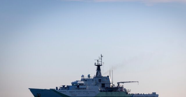 UK Navy Intercepts Russian Corvette and Tanker After Pass Through English Channel