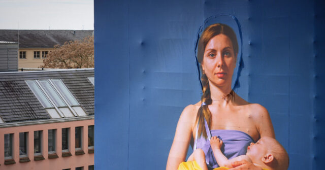 Most Ukrainians Plan to Live in Germany 'Permanently'