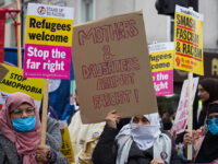 Britons Say Country ‘Changing Too Fast’, Detect ‘Tension’ Between Migrants 