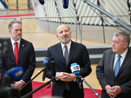 BRUSSELS, BELGIUM - NOVEMBER 24: U.S. Trade Representative Jamieson Greer (L), U.S. Secret