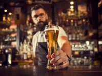 ‘Merry Snitchmas’: Idaho Saloon Promises Free Beer to Citizens Willing to Help ICE Catc