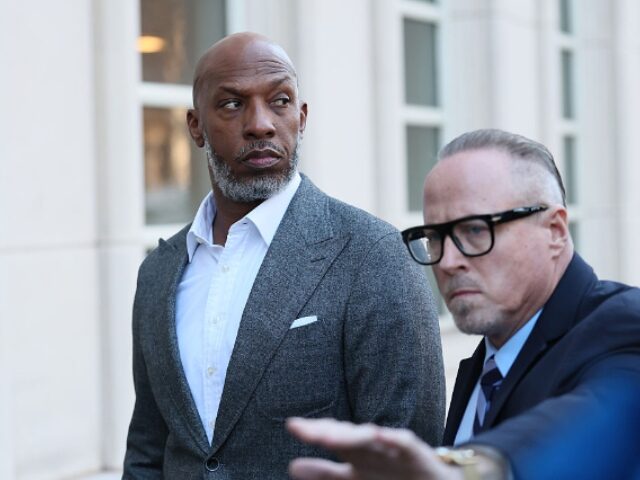 Trail Blazers Coach Chauncey Billups Pleads Not Guilty in Gambling Probe