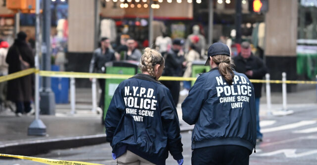 Police: NYC Man Beaten and Stabbed to Death in Times Square Attack