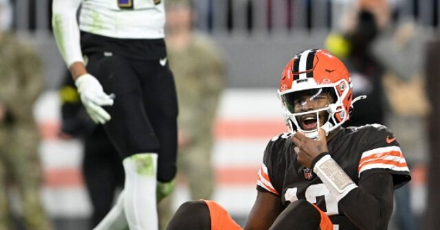 Browns’ Shedeur Sanders Made History in Brutal NFL Debut