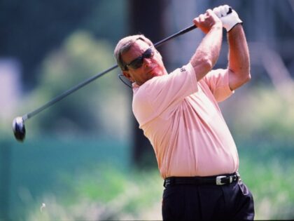 Fuzzy Zoeller, Two-Time Majors Champ, Dies at 74