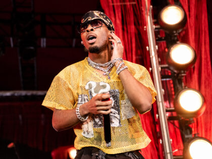 INDIO, CALIFORNIA - APRIL 18: (FOR EDITORIAL USE ONLY) d4vdperforms during the 2025 Coache